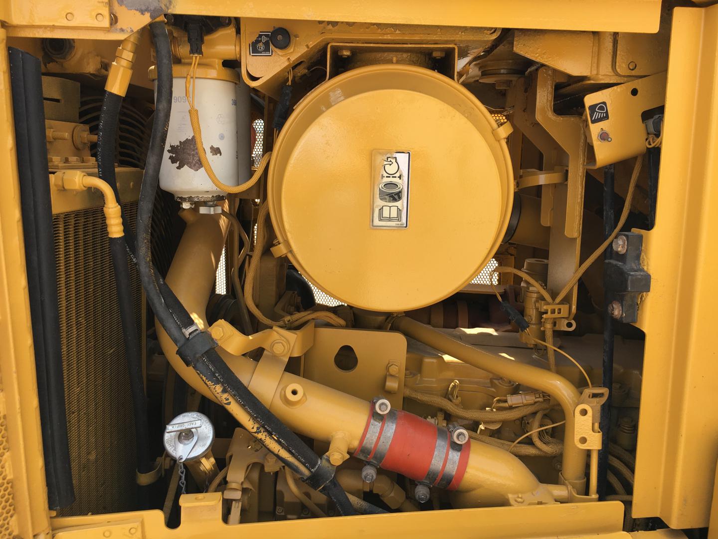 ./imagenes/INVOICE/2019/15865/TOPADOR FRONTAL CAT D6T LGP IMG_6165 (38).JPG